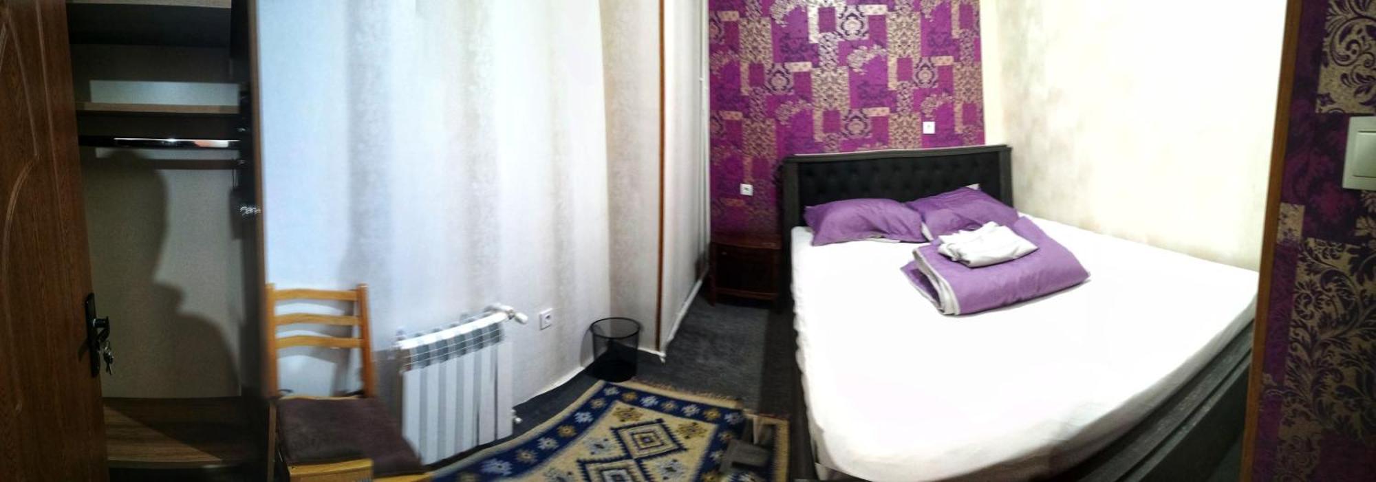Hostel Violet Tbilisi Quarto foto